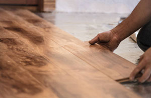 Laminate Floor Layers Bury Greater Manchester